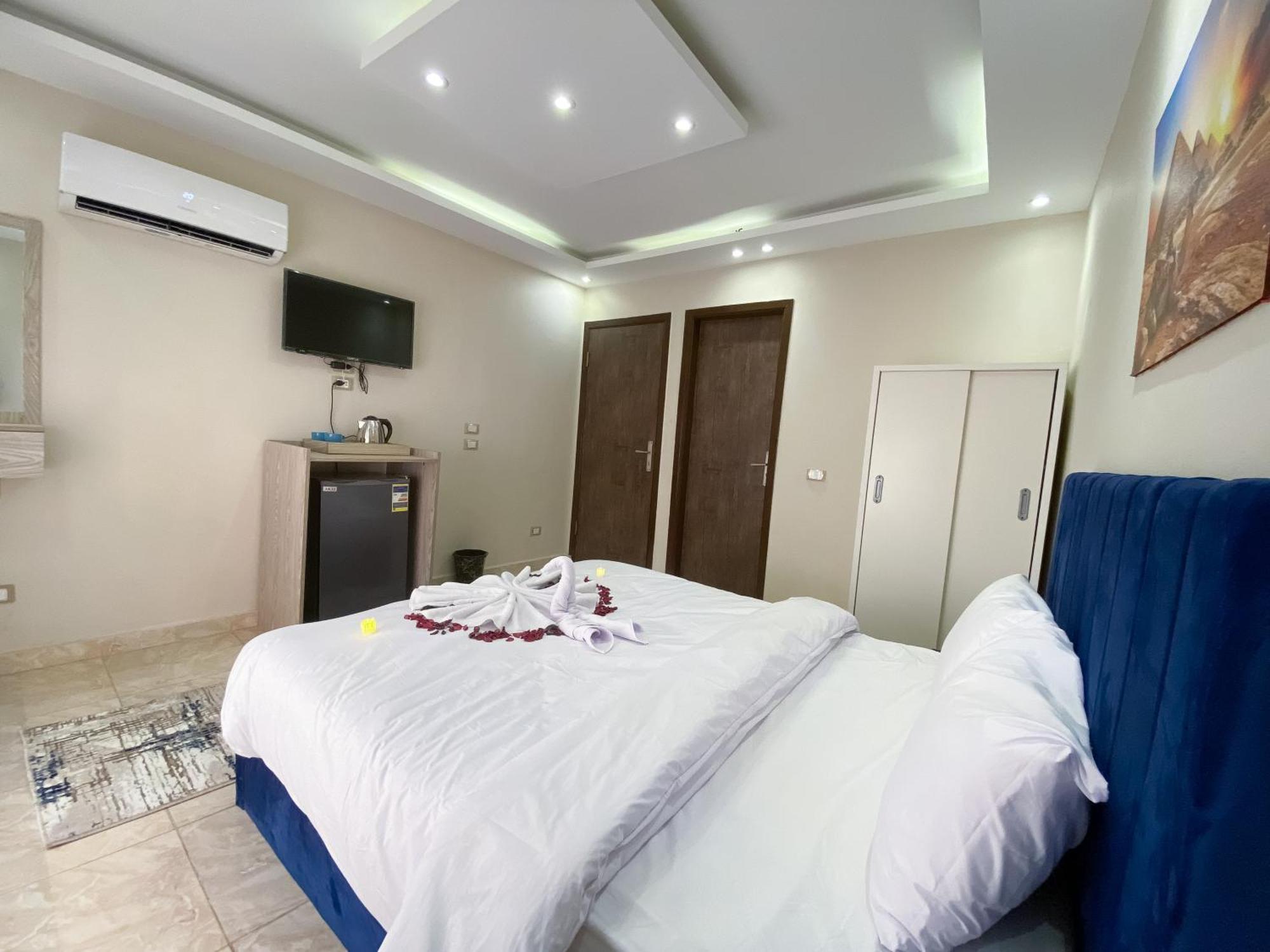 Young Pharaoh View Inn Cairo Exterior photo